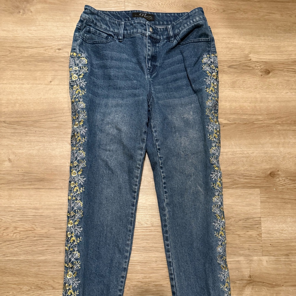 Floral Embroidery Blue Jeans